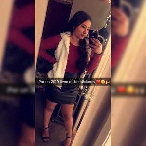 Meet your Posher, Daniela